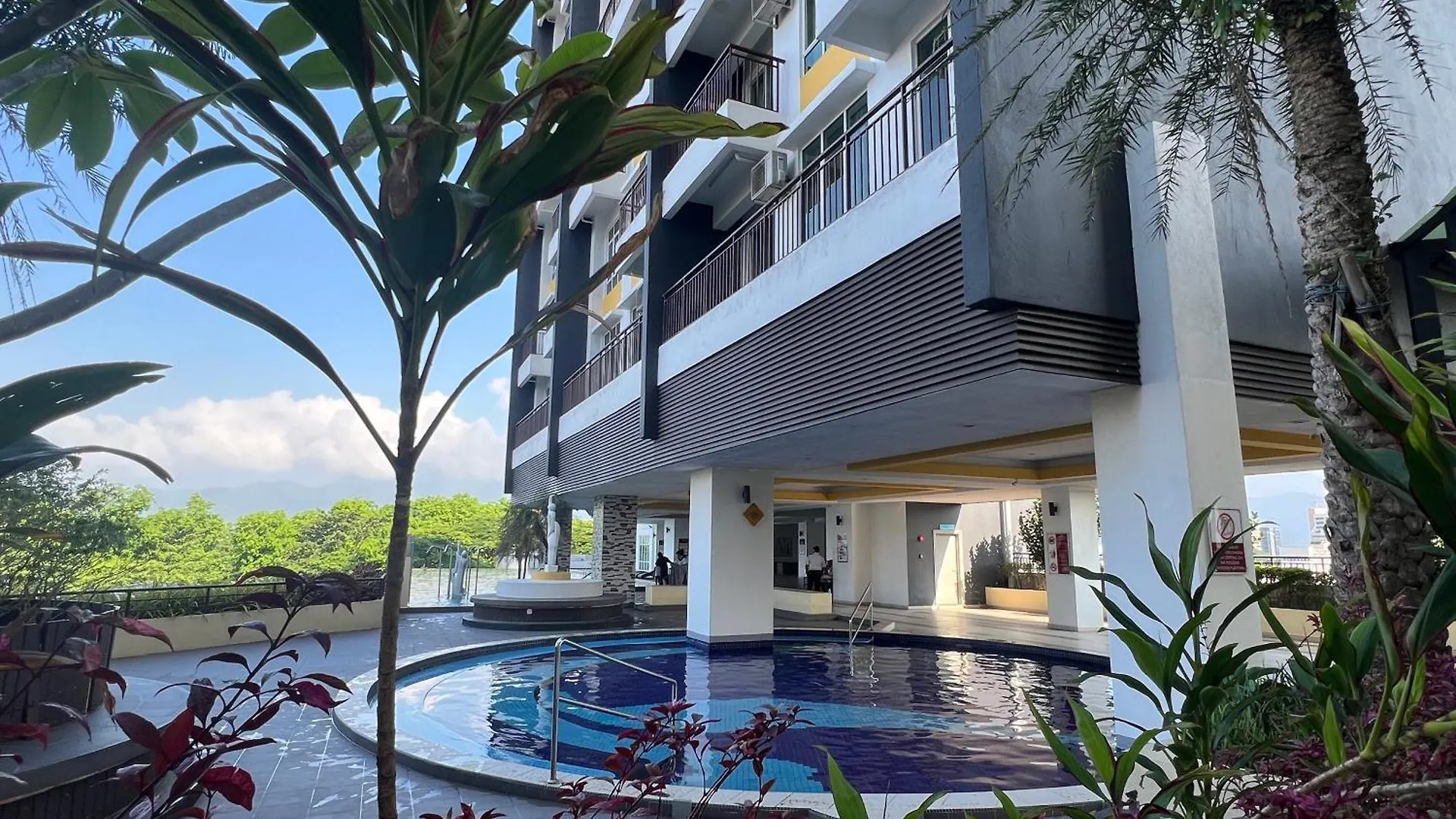 Ipoh Majestic Cozy With Baby Cot -6 Pax- Free Parking By Aftertea Home 0*,