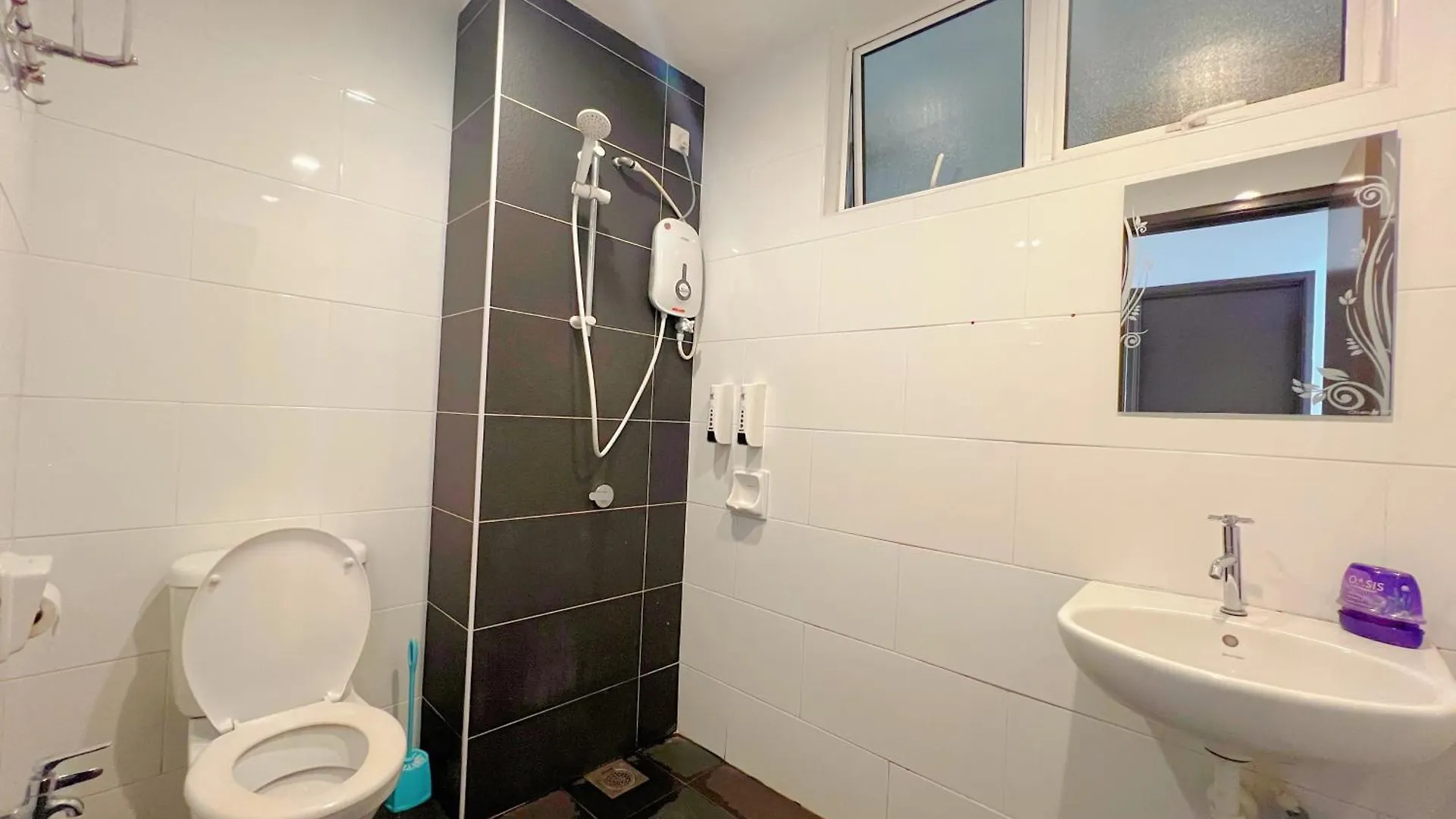 Ipoh Majestic Cozy With Baby Cot -6 Pax- Free Parking By Aftertea Home